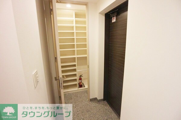 玄関(玄関)