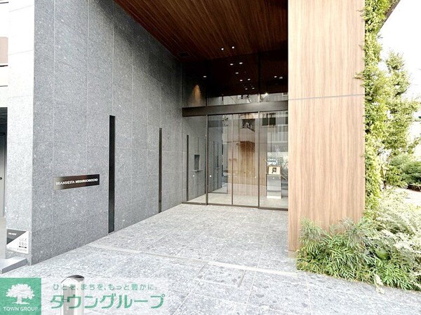 エントランス(部屋探しは株式会社　タウンハウジング　までお気軽にお問合せ…)