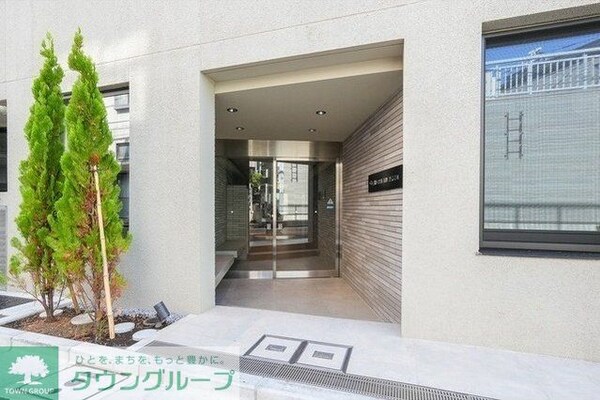 エントランス(部屋探しは株式会社　タウンハウジング　までお気軽にお問合せ…)