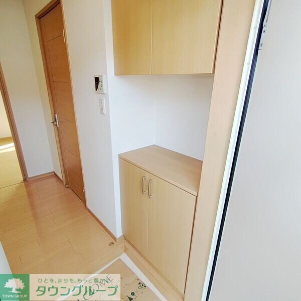 玄関(お部屋探しは株式会社　タウンハウジング　までお気軽にお問合…)
