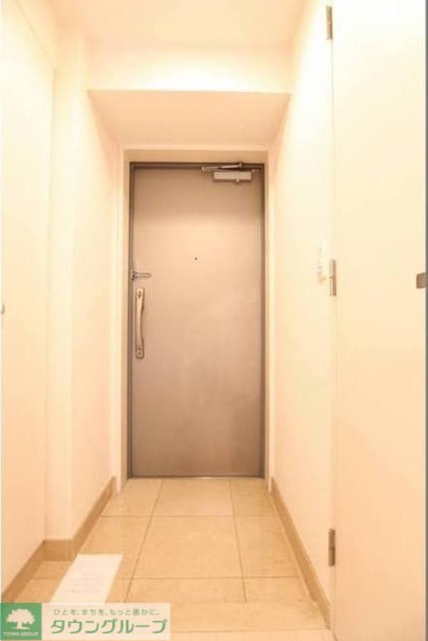 玄関(お部屋探しは株式会社　タウンハウジング　までお気軽にお問合…)