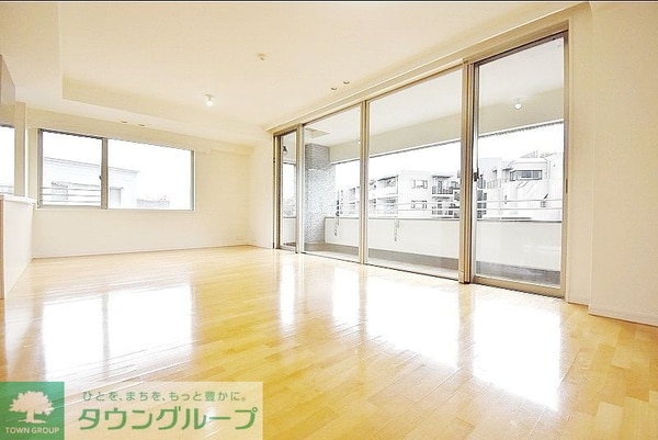 リビング・居室(お部屋探しは株式会社　タウンハウジング　までお気軽にお問合…)