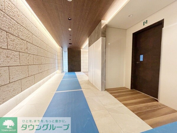 ロビー(部屋探しは株式会社　タウンハウジング　までお気軽にお問合せ…)