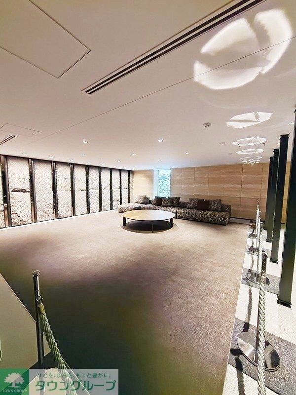 ロビー(部屋探しは株式会社　タウンハウジング　までお気軽にお問合せ…)