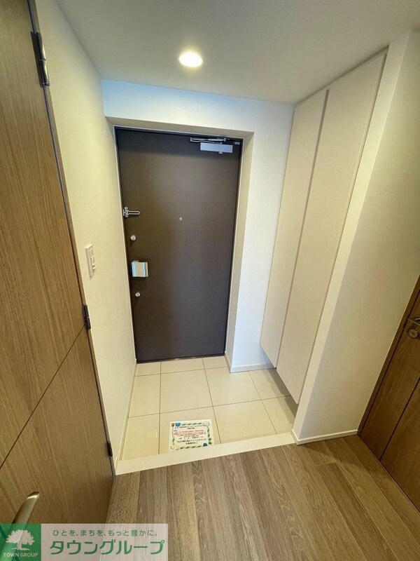 エントランス(部屋探しは株式会社　タウンハウジング　までお気軽にお問合せ…)