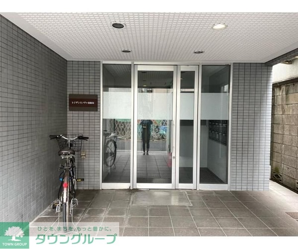 エントランス(部屋探しは株式会社　タウンハウジング　までお気軽にお問合せ…)