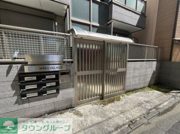 エントランス(部屋探しは株式会社　タウンハウジング　までお気軽にお問合せ…)