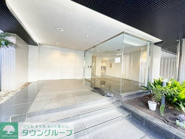 ロビー(部屋探しは株式会社　タウンハウジング　までお気軽にお問合せ…)