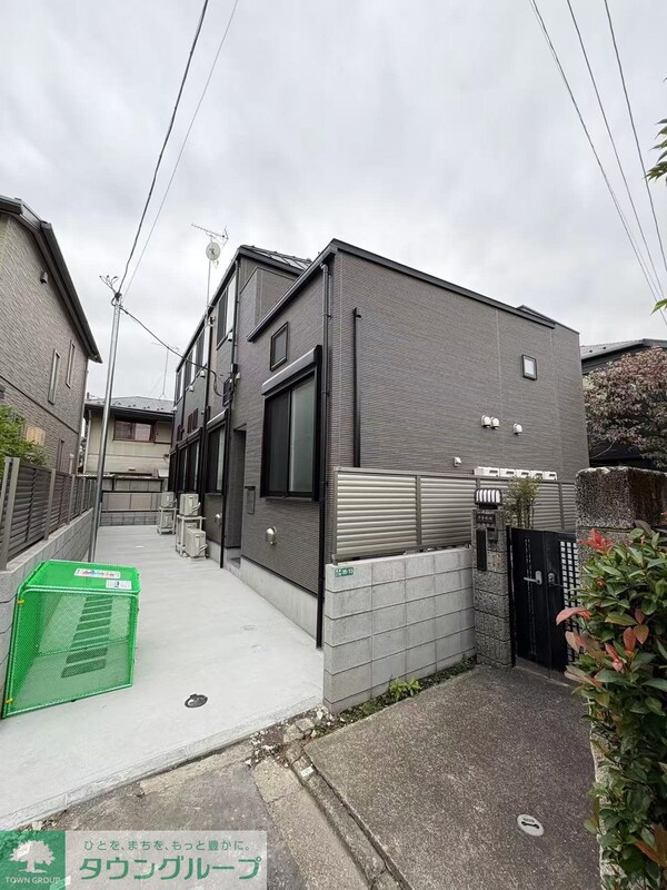 エントランス(部屋探しは株式会社　タウンハウジング　までお気軽にお問合せ…)