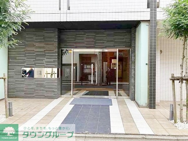 エントランス(部屋探しは株式会社　タウンハウジング　までお気軽にお問合せ…)