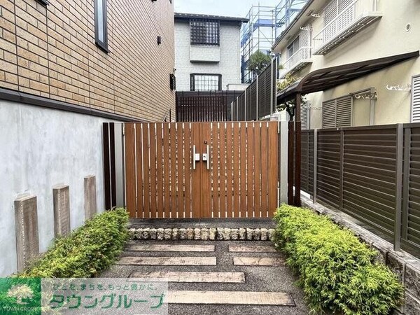 エントランス(エントランス)