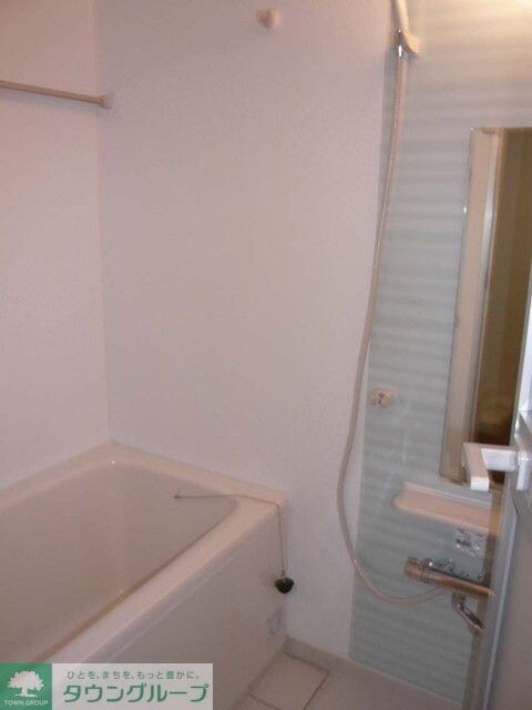 物件内観写真3　(ミラーあり)