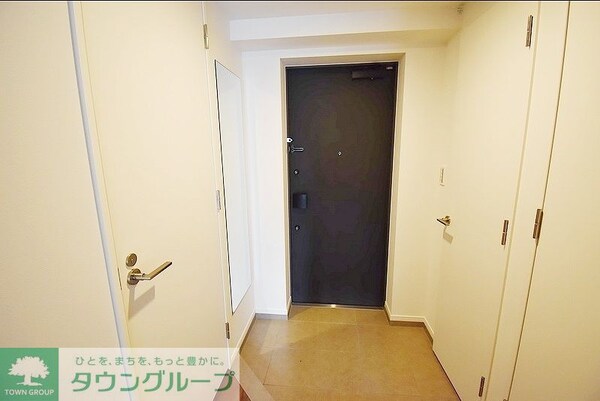 玄関(お問合せは(株)タウンハウジング赤坂店へ【03-5563-…)