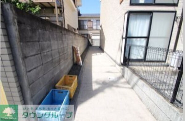 エントランス(部屋探しは株式会社　タウンハウジング　までお気軽にお問合せ…)