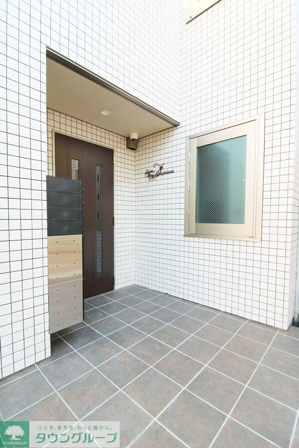 エントランス(部屋探しは株式会社　タウンハウジング　までお気軽にお問合せ…)