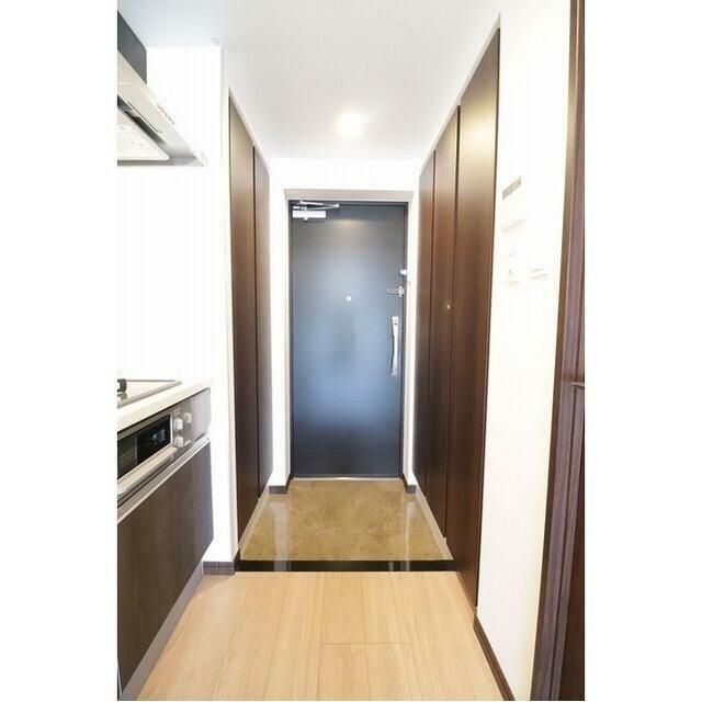 物件内観写真7　(玄関)