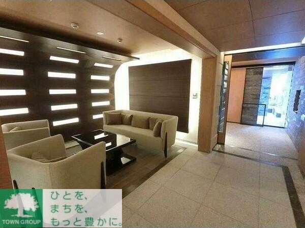ロビー(部屋探しは株式会社　タウンハウジング　までお気軽にお問合せ…)