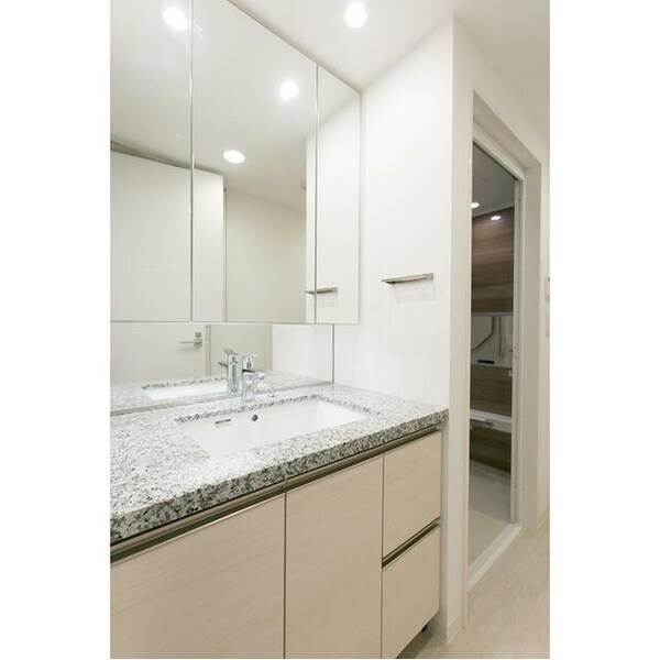 洗面(お部屋探しは株式会社　タウンハウジング　までお気軽にお問合…)