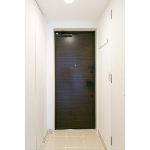 玄関(お部屋探しは株式会社　タウンハウジング　までお気軽にお問合…)