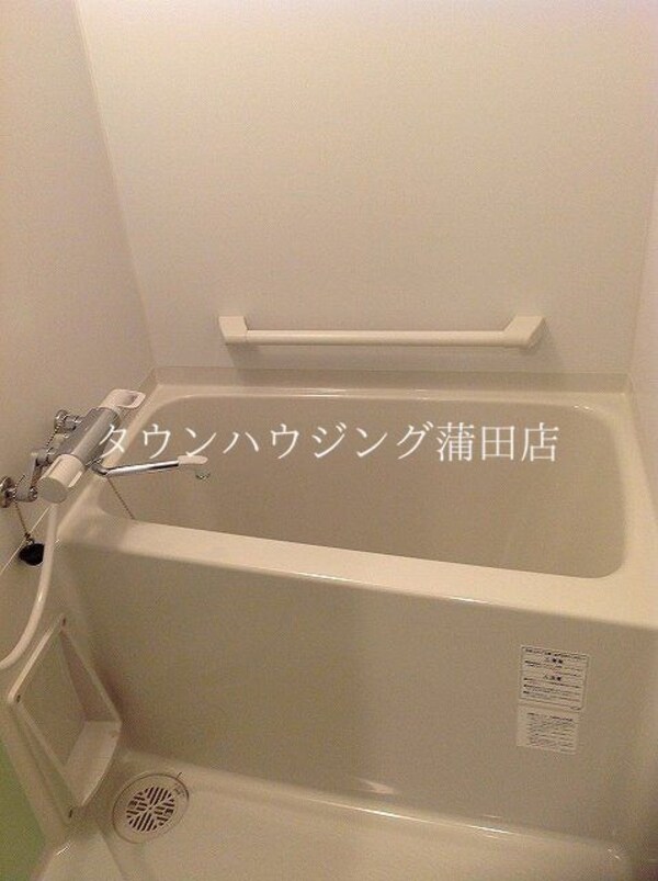バス／シャワールーム等(類似タイプのため、実際とは異なります。)