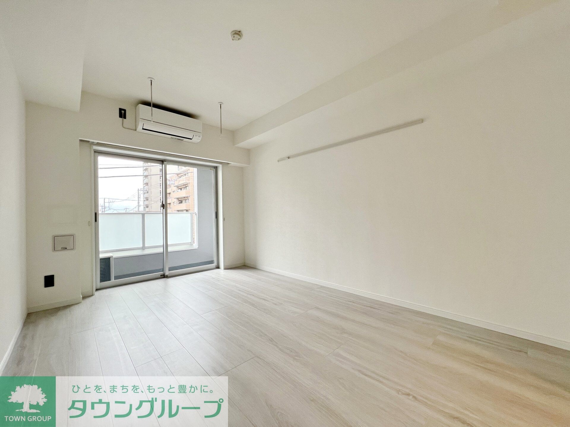 物件内観写真15　(リビング/居室)