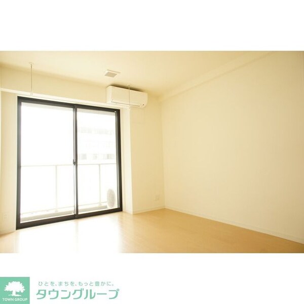 リビング・居室(※同タイプ別部屋（7階）の写真です。)