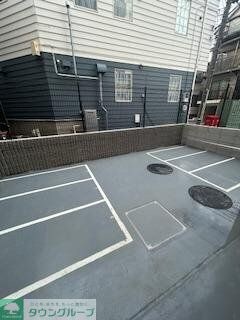 物件内観写真22　(バイク置き場)