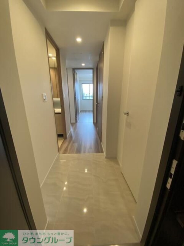 玄関(※同タイプ部屋写真参考※)