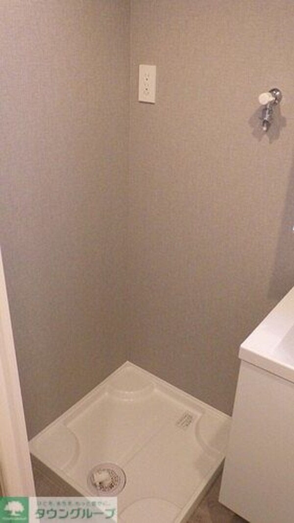 設備(室内洗濯機置場　※同タイプ（201号室）の写真)
