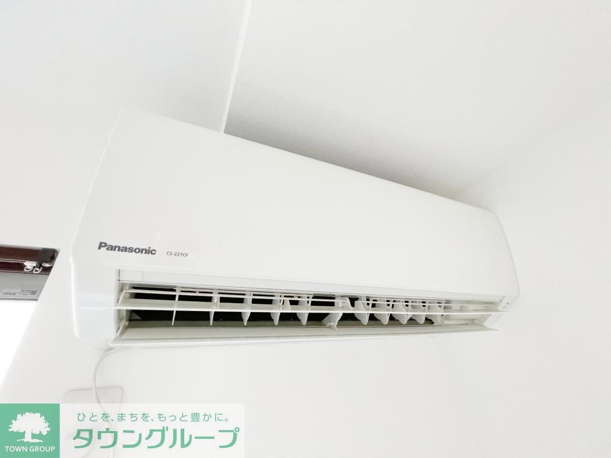 物件内観写真7　(★エアコン完備★※別部屋参考写真)