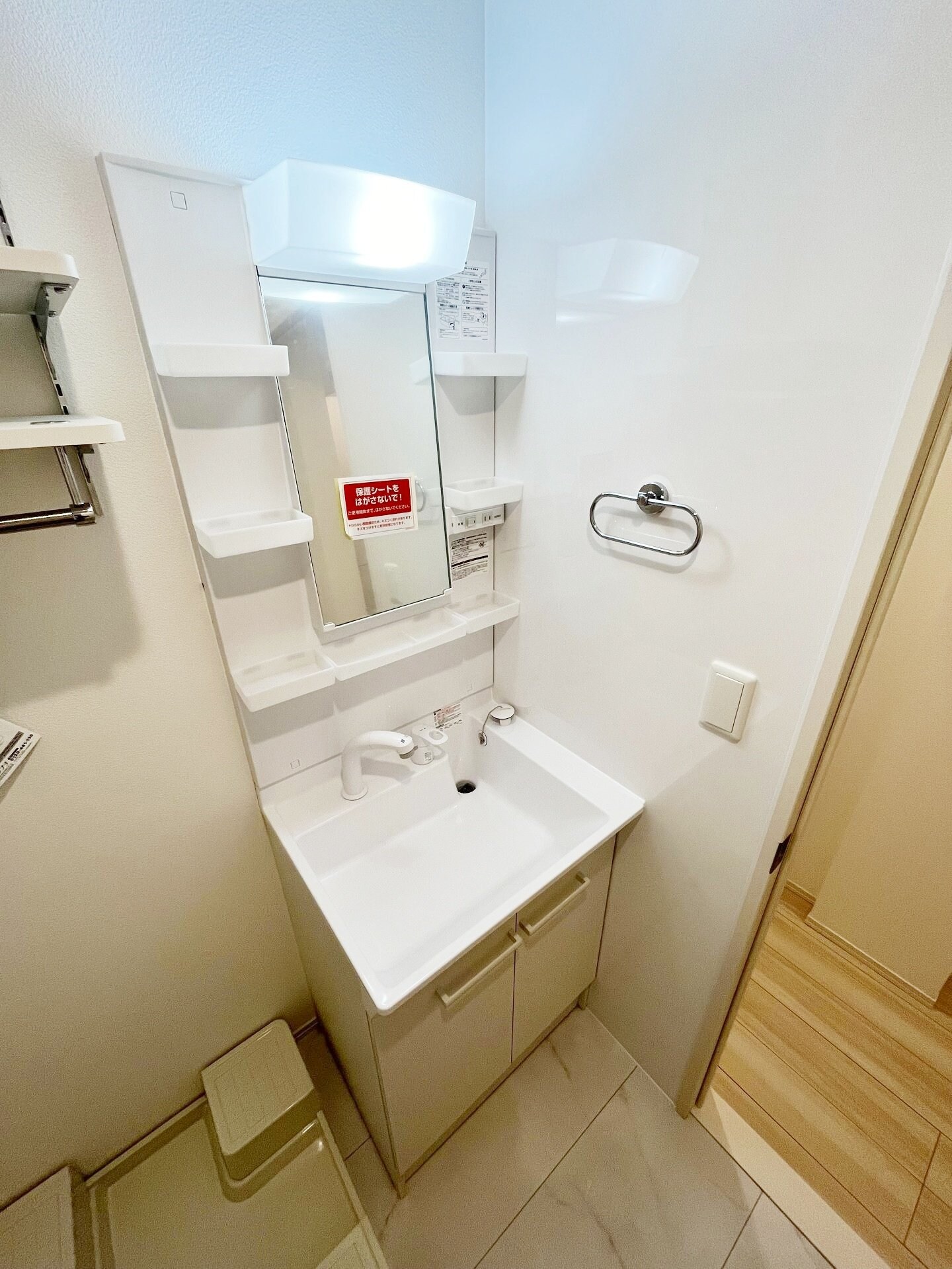 物件内観写真12　(洗面)