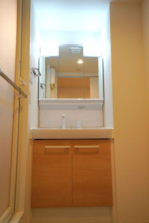 洗面(※写真は同タイプ住戸です。)