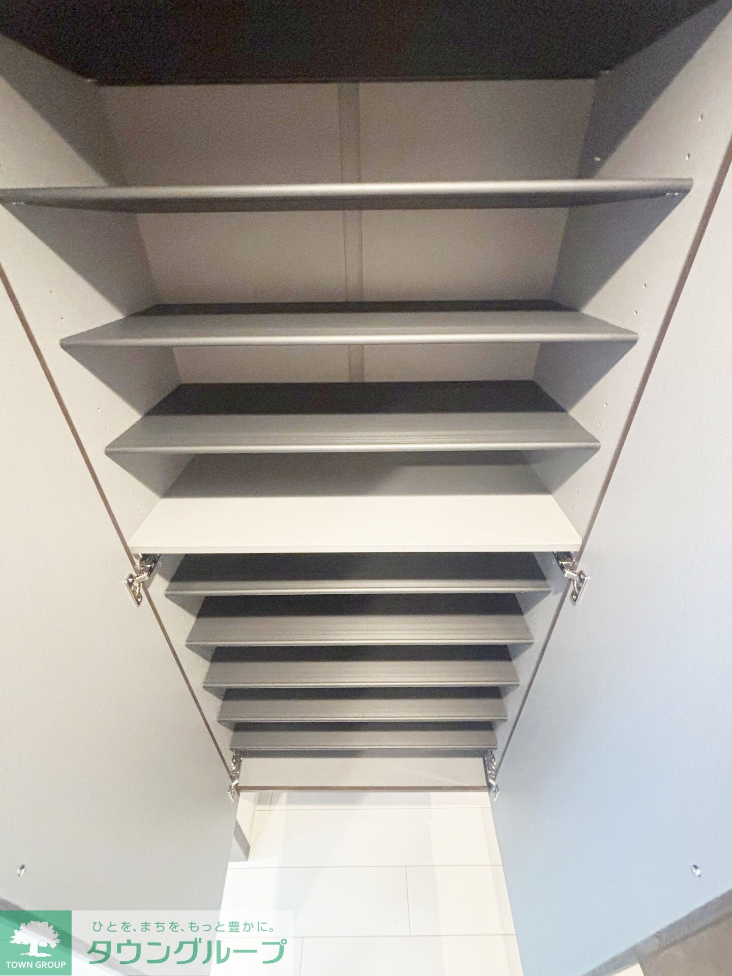 物件内観写真15　(収納)