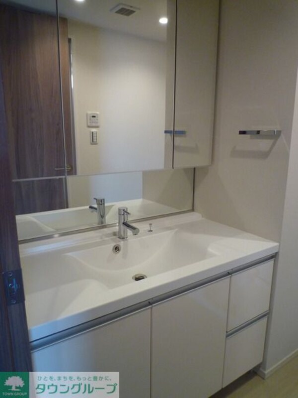 洗面(60Bタイプ2010年3月撮影 同タイプ802号室の写真で…)