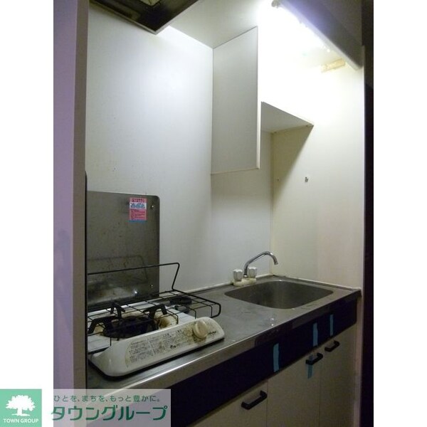 キッチン(クリーニング前の写真になります)