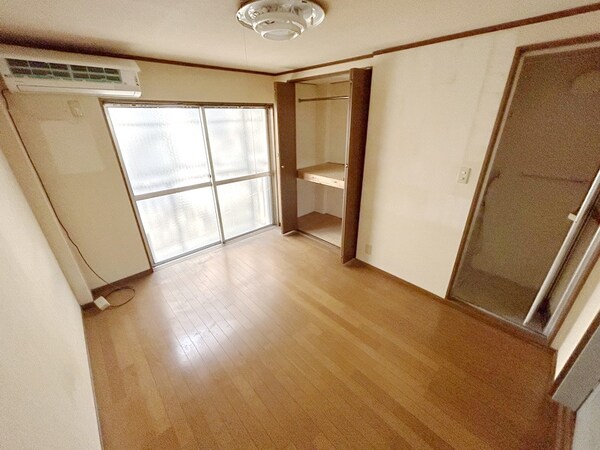 リビング・居室(別部屋参考写真)