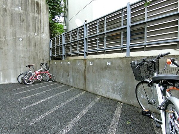 その他(駐輪場)
