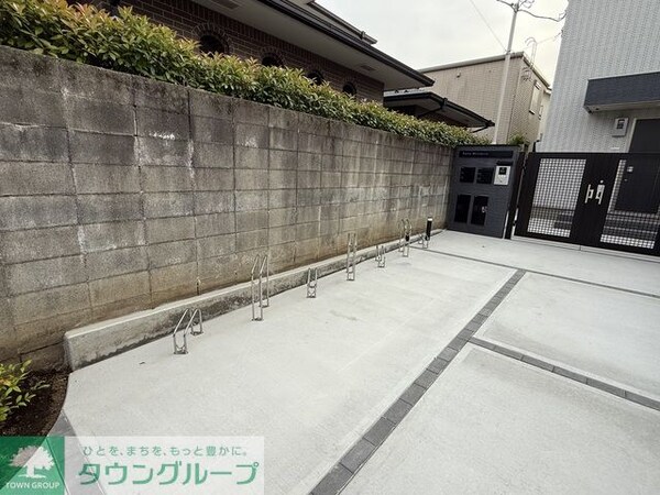 共有部分(駐輪場・自転車１台のみ駐輪可(バイク原付駐輪不可))
