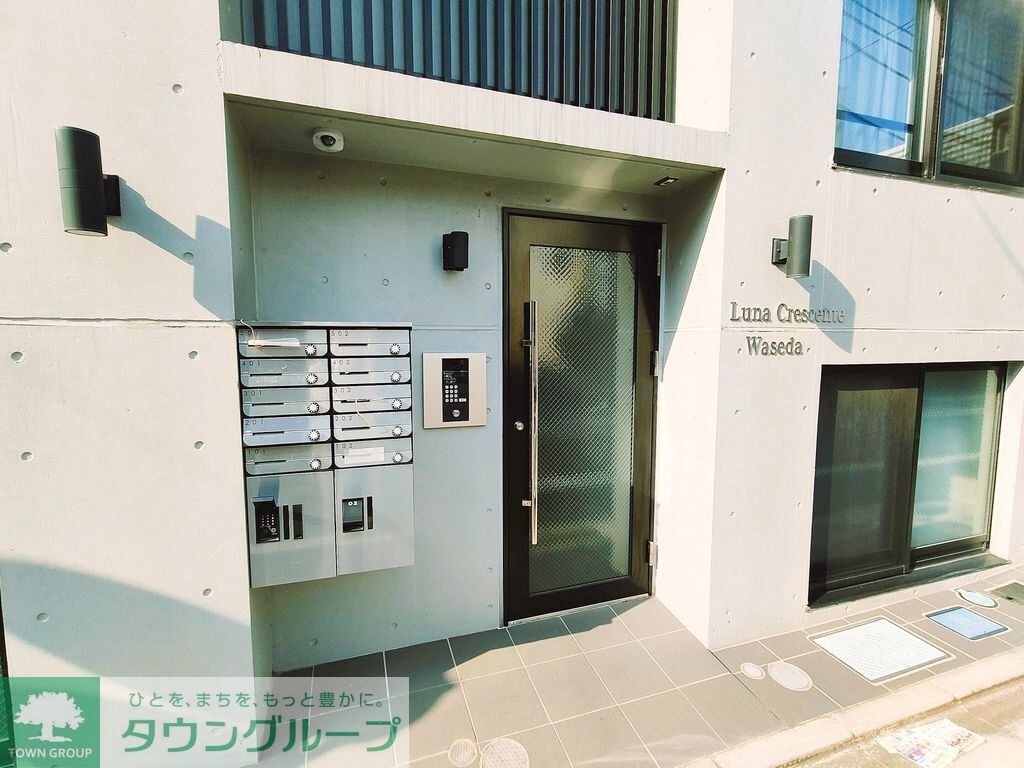 物件内観写真13　(エントランス)