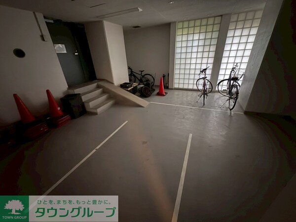 駐車場(駐車場)