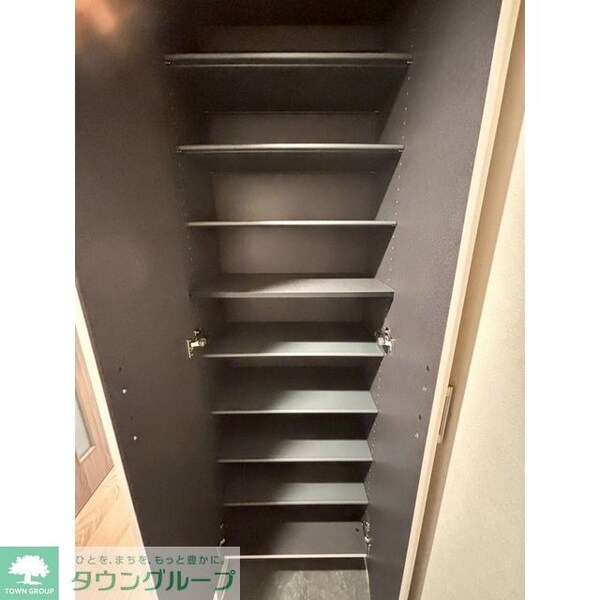 設備(シューズボックス)