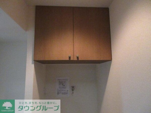 玄関(靴入)