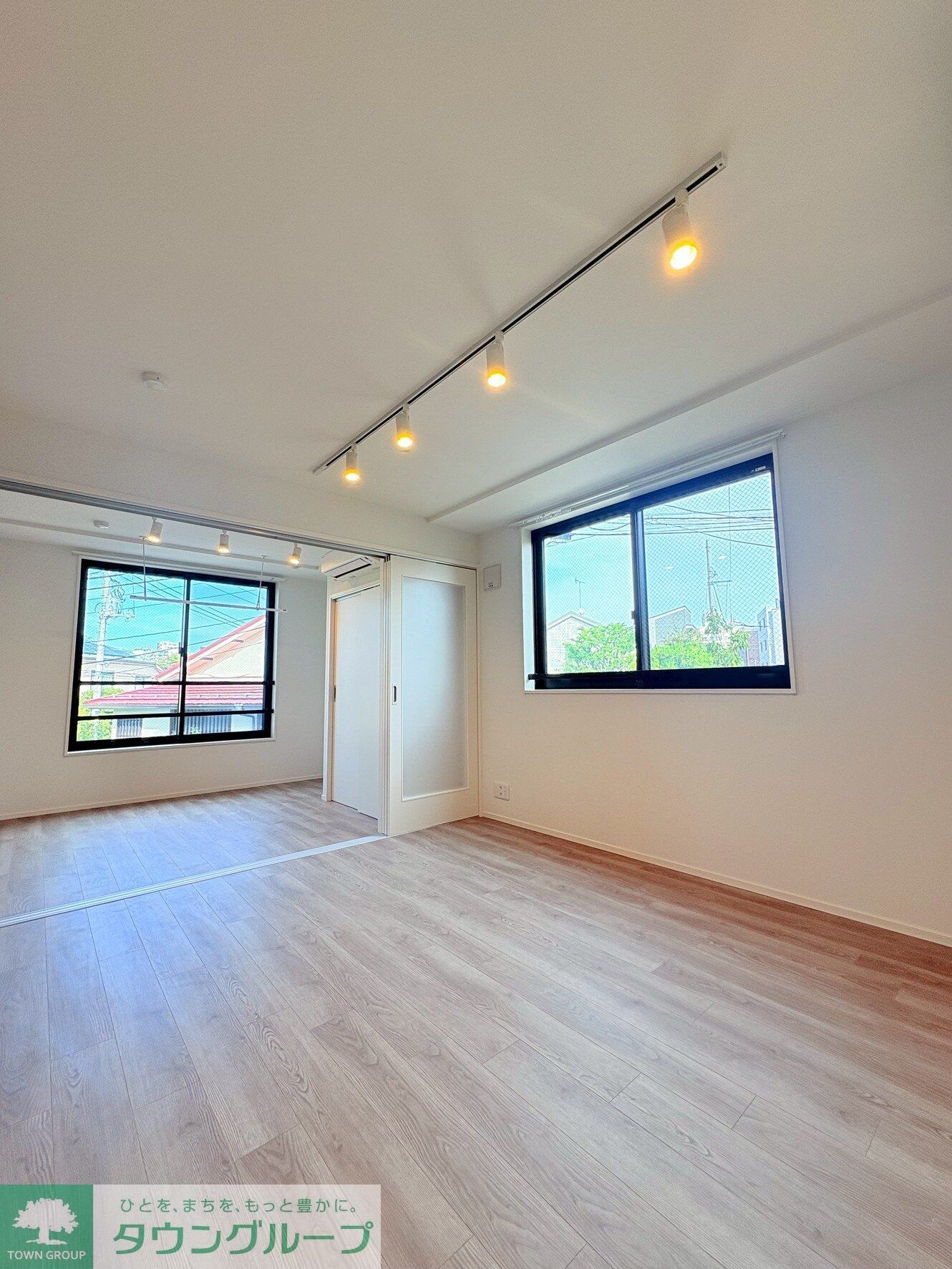 物件内観写真23　(リビング/居室)