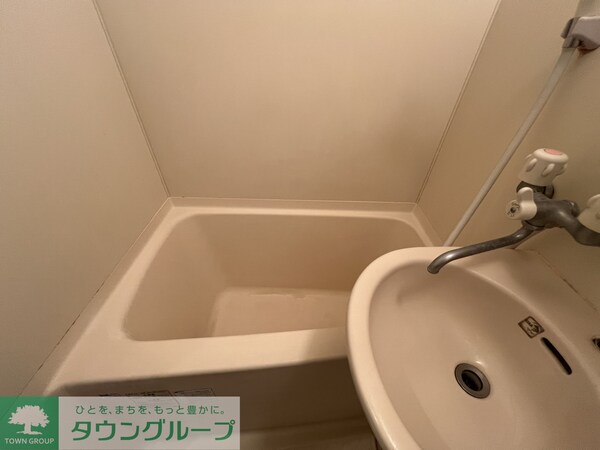 洗面(バス／シャワールーム等)