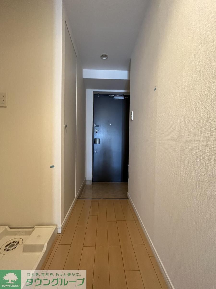 物件内観写真8　(玄関)