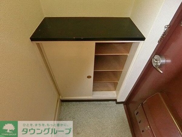 その他(下駄箱　※2017年6月撮影)