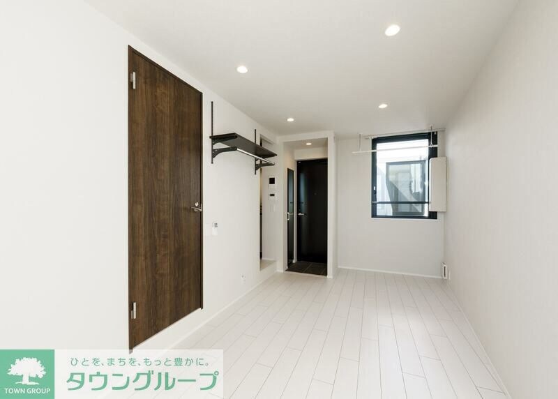 物件内観写真3　(リビング/居室)