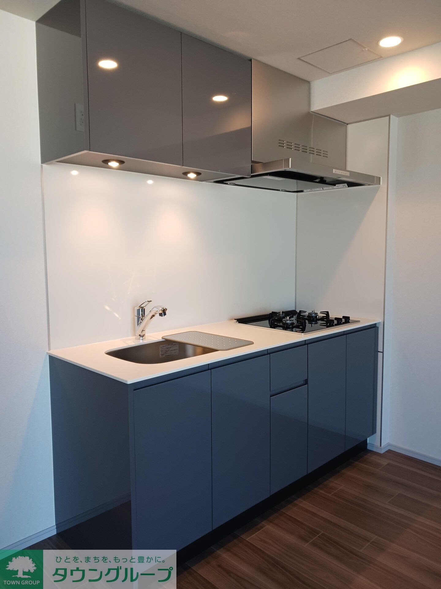 物件内観写真16　(玄関)