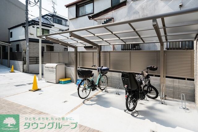 物件内観写真15　(駐輪場)