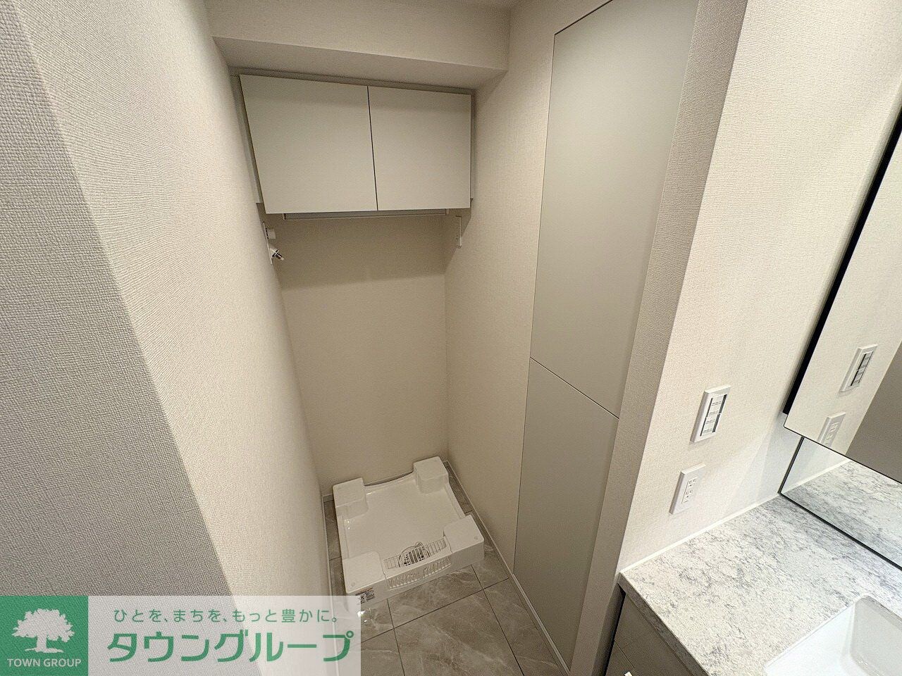 物件内観写真6　(洗濯機置き場)